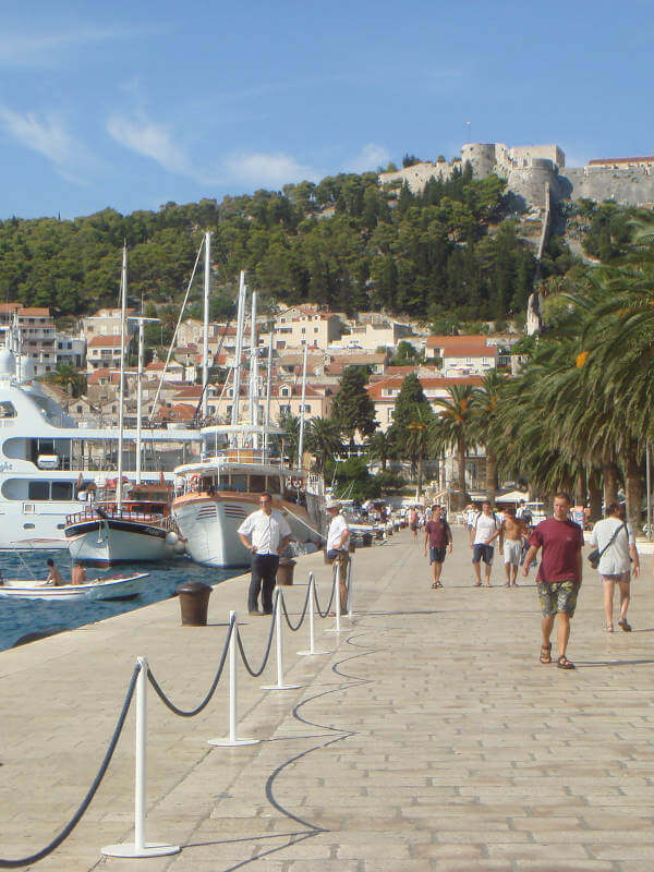 Hvar, the walk
