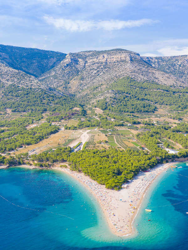 Zlatni rat beach and Vidova gora mountain