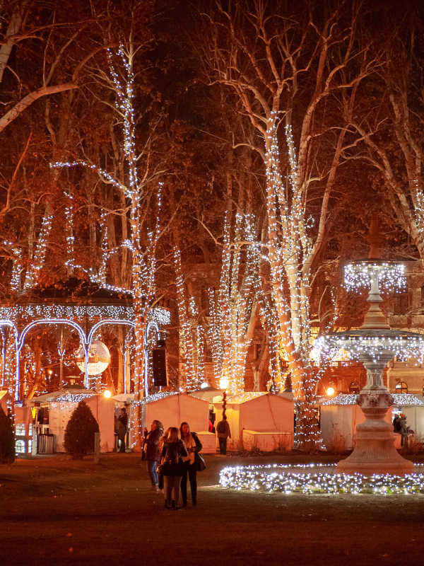 Night zargreb during advent