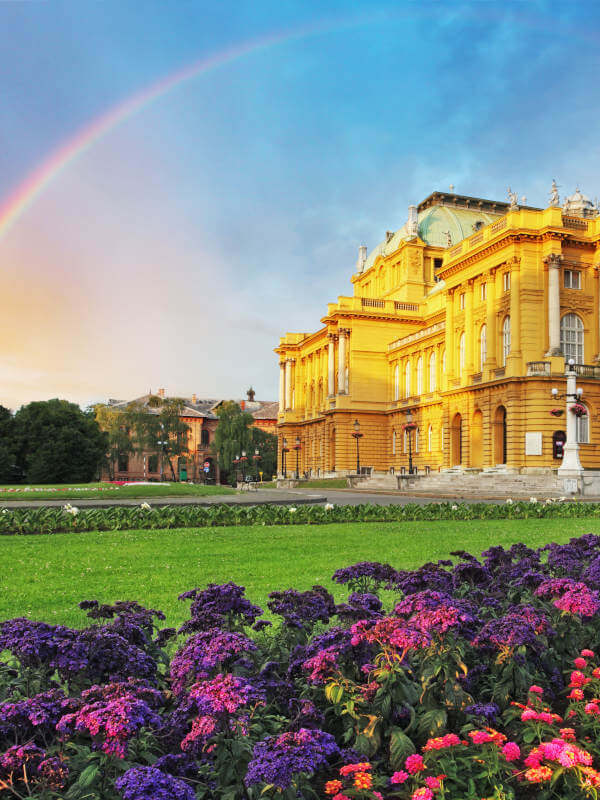 théâtre de Zagreb au printemps